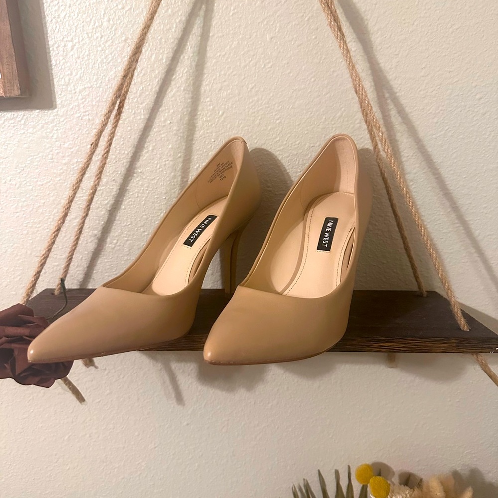 Beautiful Patent Leather Nine West Heel